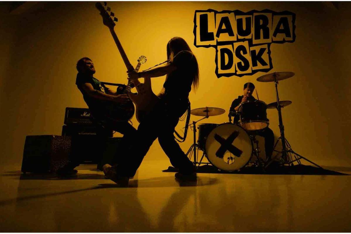 Laura Dsk estrena videoclip “La Puerta de Atrás”
