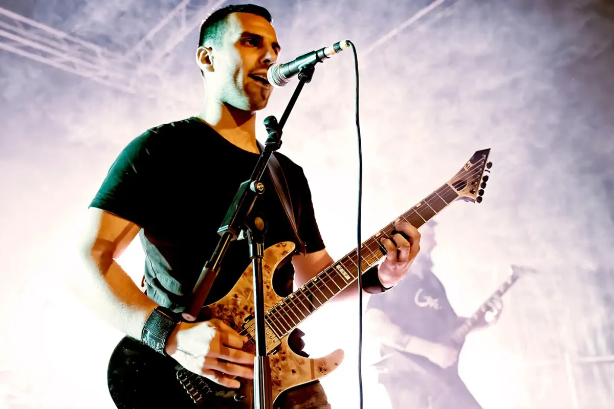 Anker estrena videoclip “Lurpererato Istorioa”