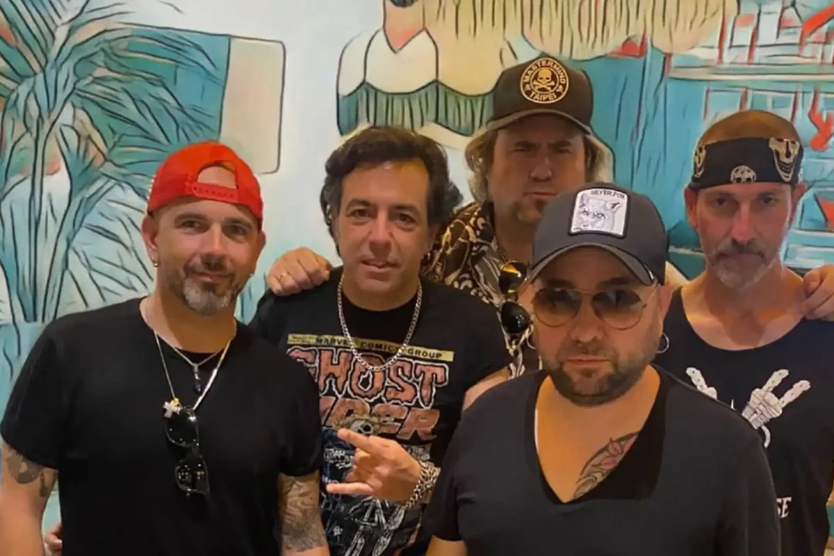 Doss House estrena videoclip “Cold”