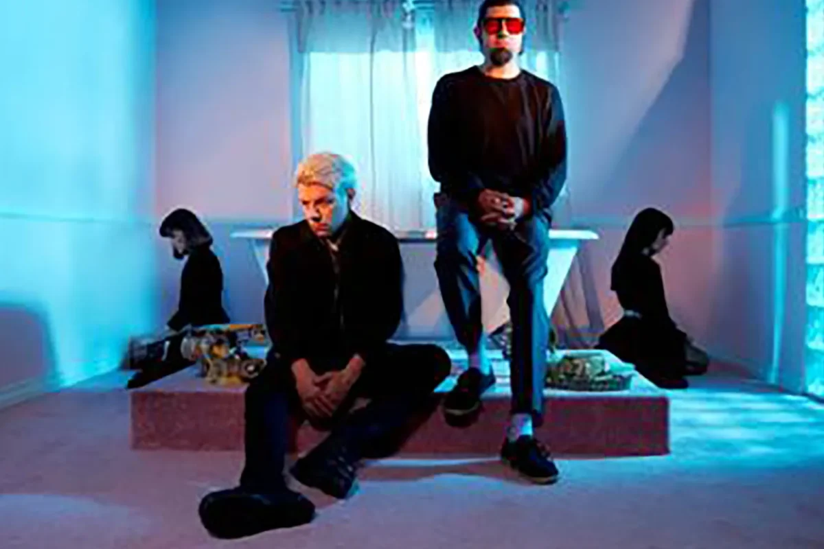 Ya a la venta el nuevo disco de ††† (Crosses) “Goodnight, God Bless, I Love U, Delete”