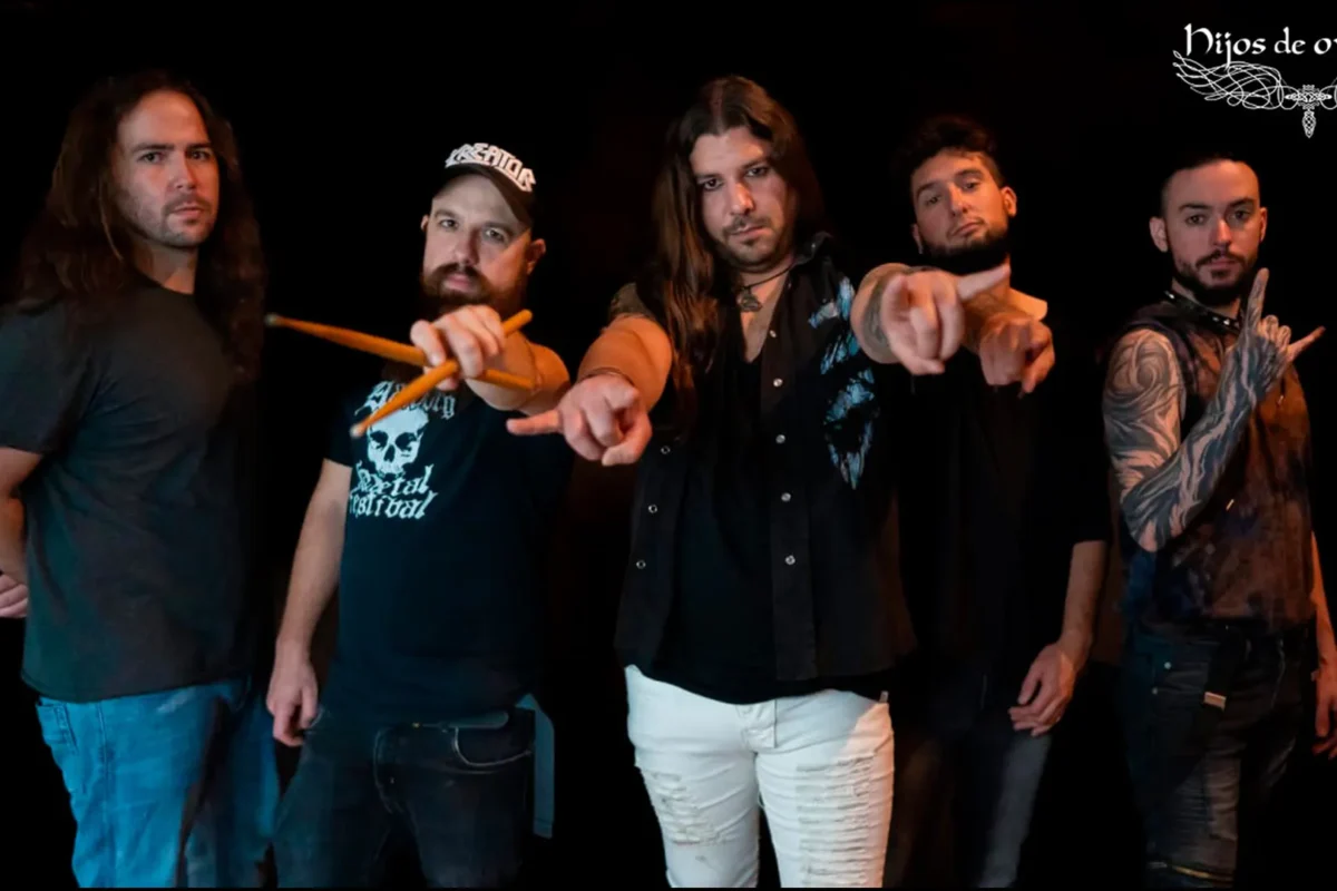 Hijos de Overón estrena single “Mirando Atrás”