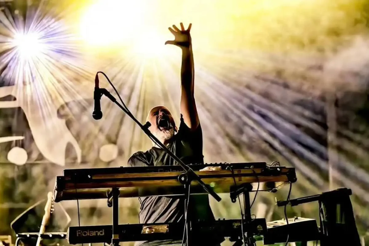 PI L.T estrena single “Banpiroak”