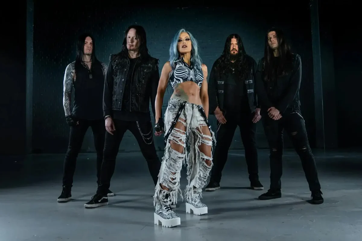 “Illuminate The Path”, nuevo videoclip de Arch Enemy