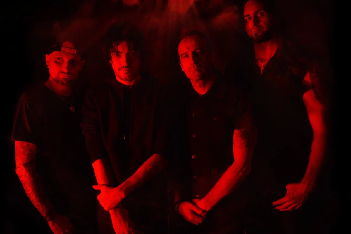 4copola estrena videoclip “Set Me Free”