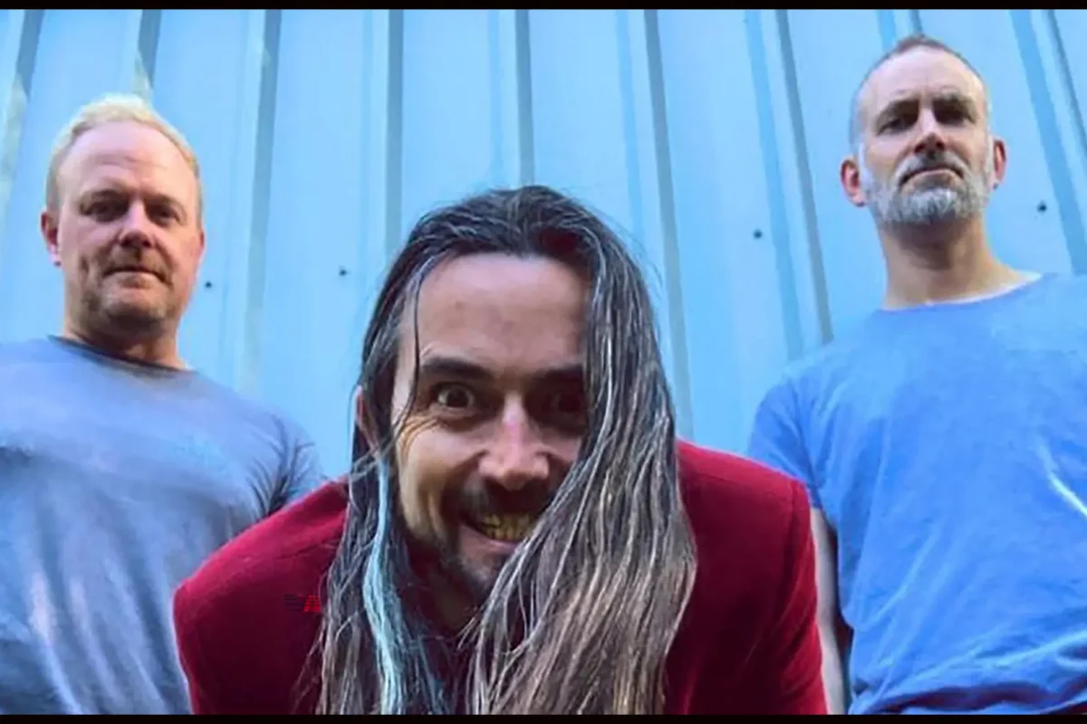 Hello Enemy publica su nuevo álbum “That Goes On There”