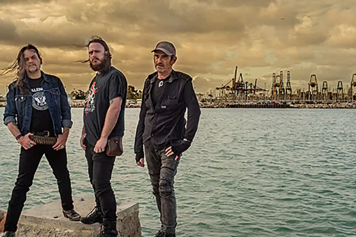 Bastardos publica su nuevo EP “Resucitados”