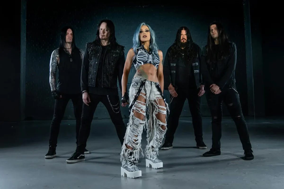 Arch Enemy estrena videoclip “Break The Spell”